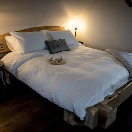 Apartman Windswept Loft, 16km To Cliffs Of Moher *