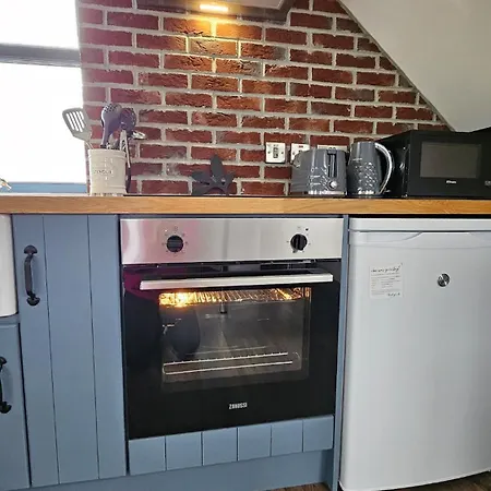 Windswept Loft, 16km To Cliffs Of Moher Appartement Lisdoonvarna